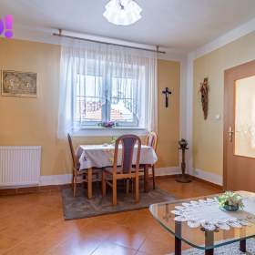 Foto inzerátu Prodej dvougeneračního rodinného domu, 442 m², pozemek 2 875 m², Červenka