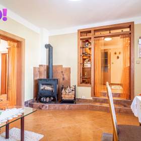 Foto inzerátu Prodej dvougeneračního rodinného domu, 442 m², pozemek 2 875 m², Červenka