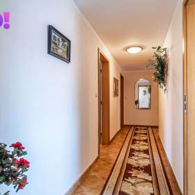 Foto inzerátu Prodej dvougeneračního rodinného domu, 442 m², pozemek 2 875 m², Červenka