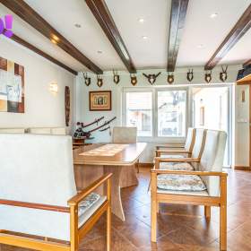 Foto inzerátu Prodej dvougeneračního rodinného domu, 442 m², pozemek 2 875 m², Červenka