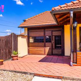 Foto inzerátu Prodej dvougeneračního rodinného domu, 442 m², pozemek 2 875 m², Červenka