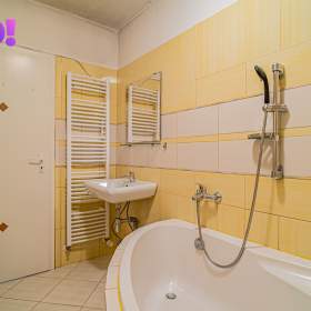 Foto inzerátu Prodej investičního mezonetového bytu s parkovacím stáním, 139 m², Ostrava-Vítkovice