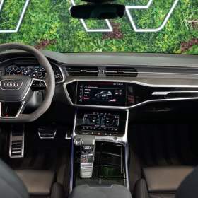 Foto inzerátu Audi RS 6 PERFORMANCE*463kW*B&O*HUD*PANO
