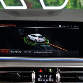 Foto inzerátu BMW X6 40i*xDRIVE*CAMERA*CARPLAY*LED*