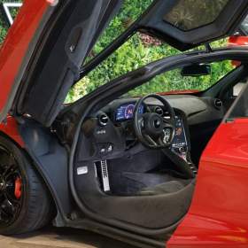 Foto inzerátu McLaren 720S CERAMIC*STEALTH*LIFT*ALCANTARA