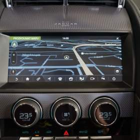 Foto inzerátu Jaguar F-Type P300*R-DYNAMIC*MERIDIAN*CAMERA