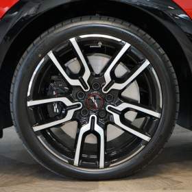 Foto inzerátu Mini Cooper S S*JCW*HUD*CAMERA*CARPLAY*ZÁRUK