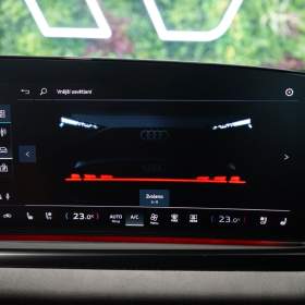 Foto inzerátu Audi A5 40 TDI*S-LINE*NEZ.TOP*360*HUD*