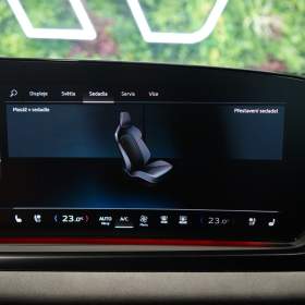 Foto inzerátu Audi A5 40 TDI*S-LINE*NEZ.TOP*360*HUD*