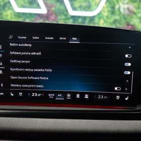 Foto inzerátu Audi A5 40 TDI*S-LINE*NEZ.TOP*360*HUD*