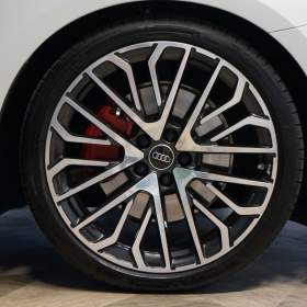 Foto inzerátu Audi A5 40 TDI*S-LINE*NEZ.TOP*360*HUD*