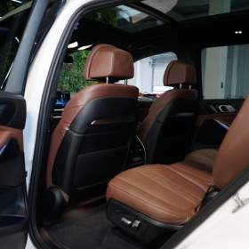 Foto inzerátu BMW X7 40d*xDRIVE*PANO*HUD*SERVIS*CAM