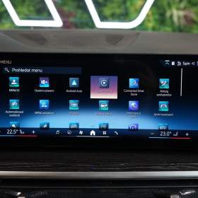 Foto inzerátu BMW X7 40d*xDRIVE*PANO*HUD*SERVIS*CAM