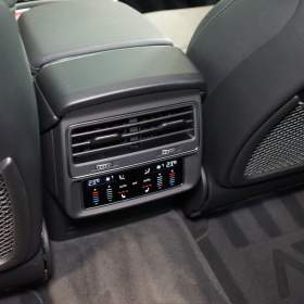 Foto inzerátu Audi Q7 50 TDI*QUATTRO*TAŽ*VZDUCH*ZÁRU