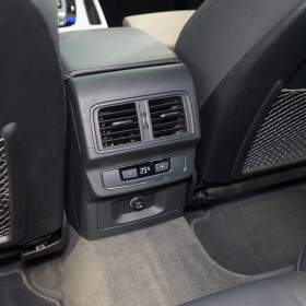 Foto inzerátu Audi Q5 40 TDI*QUATTRO*S-LINE*TAŽ*VZDU