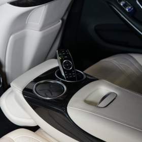 Foto inzerátu Mercedes-Benz 560 L*4M*AMG*MASÁŽE*MEDIA*PANO