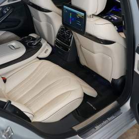 Foto inzerátu Mercedes-Benz 560 L*4M*AMG*MASÁŽE*MEDIA*PANO