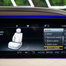 Foto inzerátu Mercedes-Benz 560 L*4M*AMG*MASÁŽE*MEDIA*PANO