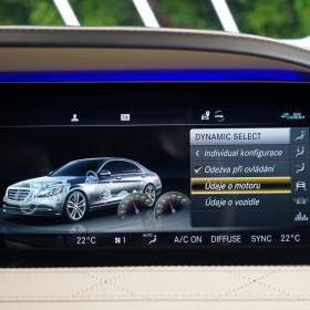 Foto inzerátu Mercedes-Benz 560 L*4M*AMG*MASÁŽE*MEDIA*PANO