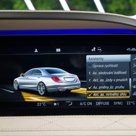 Foto inzerátu Mercedes-Benz 560 L*4M*AMG*MASÁŽE*MEDIA*PANO