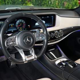 Foto inzerátu Mercedes-Benz 560 L*4M*AMG*MASÁŽE*MEDIA*PANO