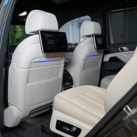 Foto inzerátu BMW X7 M50i*6-MÍST*NEZ.TOP*ZÁRUKA*NIG