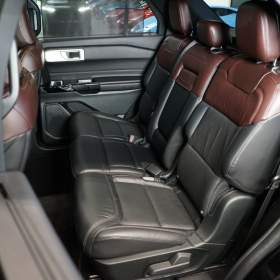 Foto inzerátu Ford Explorer 3.0*PLATINUM*PHEV*PANO*360*B&O