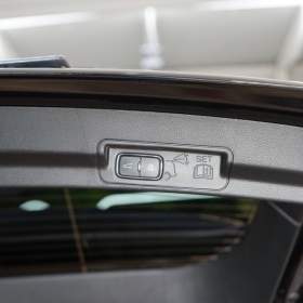 Foto inzerátu Ford Explorer 3.0*PLATINUM*PHEV*PANO*360*B&O