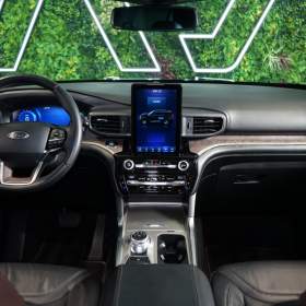 Foto inzerátu Ford Explorer 3.0*PLATINUM*PHEV*PANO*360*B&O