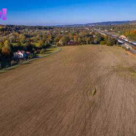 Foto inzerátu Prodej komerčního pozemku 1 000 m², Návsí