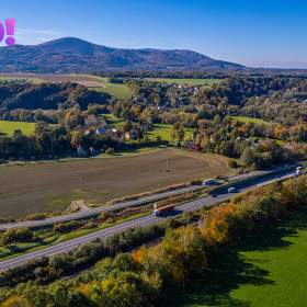 Foto inzerátu Prodej komerčního pozemku 1 000 m², Návsí