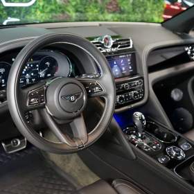 Foto inzerátu Bentley Bentayga V8*PPF*NAIM*404kW*360*NIGHT*HU