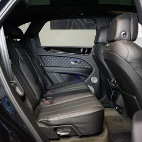 Foto inzerátu Bentley Bentayga V8*PPF*NAIM*404kW*360*NIGHT*HU