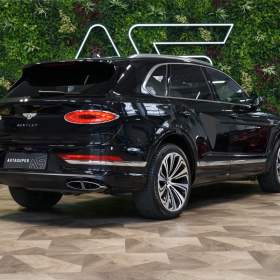 Foto inzerátu Bentley Bentayga V8*PPF*NAIM*404kW*360*NIGHT*HU