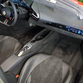 Foto inzerátu Ferrari 296 GTS LIFT*ACC*360*ZÁRUKA*CZ