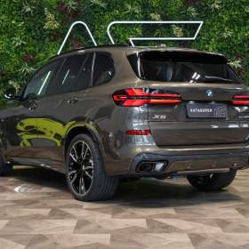 Foto inzerátu BMW X5 40d*xDRIVE*PANO*H/K*MASÁŽ*TAŽ*