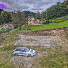 Prodej stavebního pozemku se základovou deskou a projektem, 4 560 m², Hanušovice / 19607796