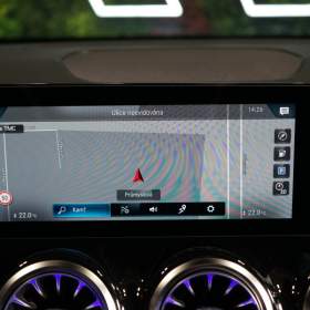 Foto inzerátu Mercedes-Benz EQB 300*4M*PANO*CAMERA*CZ*LED*