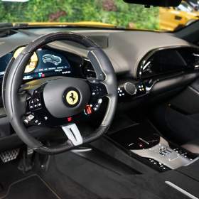 Foto inzerátu Ferrari Purosangue CARBON*LIFT*GIALLO MODENA*