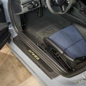 Foto inzerátu Porsche Cayman 718*GT4 RS*WEISSACH*PDLS*LIFT*