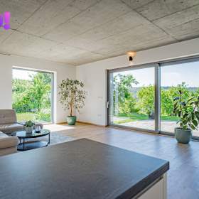 Foto inzerátu Prodej vily 196 m², pozemek 6 428 m², Na Trojáku, Rajnochovice