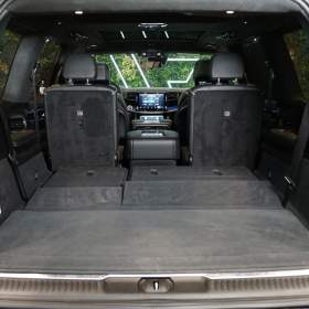 Foto inzerátu Jeep Grand Wagoneer SERIES2*360*MASÁŽ*MULTIMEDIA*7