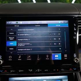 Foto inzerátu Jeep Grand Wagoneer SERIES2*360*MASÁŽ*MULTIMEDIA*7