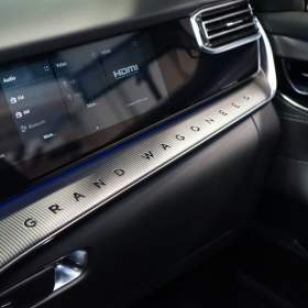 Foto inzerátu Jeep Grand Wagoneer SERIES2*360*MASÁŽ*MULTIMEDIA*7