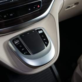 Foto inzerátu Mercedes-Benz 300d*4M*360*BURM*TAŽ*NEZ.TOP*