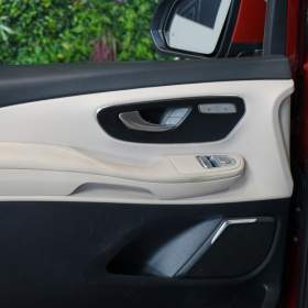 Foto inzerátu Mercedes-Benz 300d*4M*360*BURM*TAŽ*NEZ.TOP*