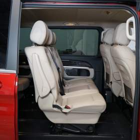 Foto inzerátu Mercedes-Benz 300d*4M*360*BURM*TAŽ*NEZ.TOP*