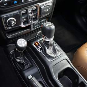 Foto inzerátu Jeep Wrangler UNLIMITED*SAHARA*4Xe*HYBRID*CZ