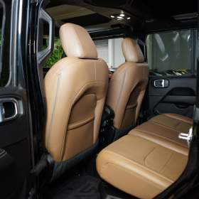 Foto inzerátu Jeep Wrangler UNLIMITED*SAHARA*4Xe*HYBRID*CZ