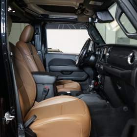 Foto inzerátu Jeep Wrangler UNLIMITED*SAHARA*4Xe*HYBRID*CZ